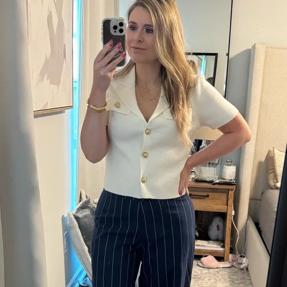 Chic Cream Short Sleeve Cardigan with Gold Buttons Old Money Style Workwear - Picture 8 of 8